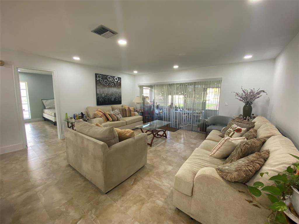 5093 Privet Place, Unit A Delray Beach, FL 33484 - Photo 4 of 7