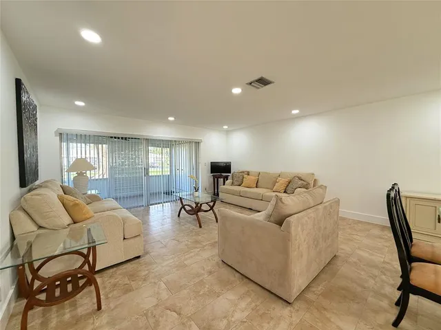 $2,600 | 5093 Privet Place, Unit A, Delray Beach, FL 33484