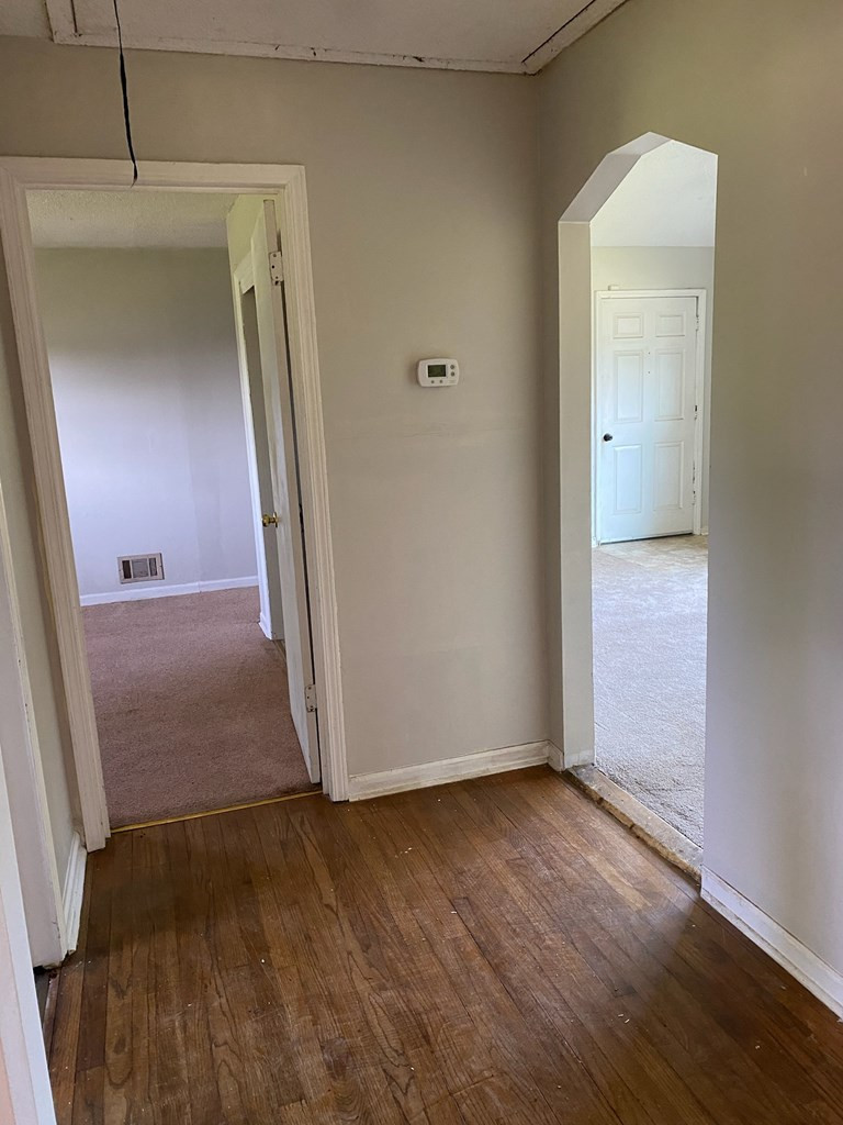 5402 Oakcrest Road Sumter, SC 29154 - Photo 3 of 21