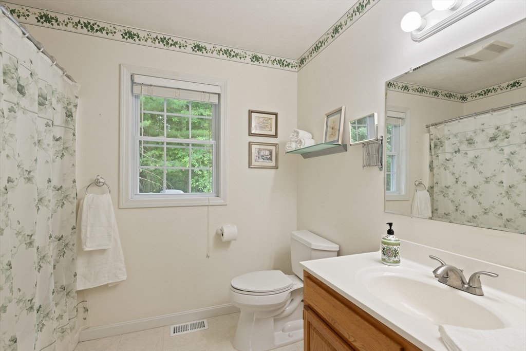 33 Alger Way Stoughton, MA 02072 - Photo 26 of 38