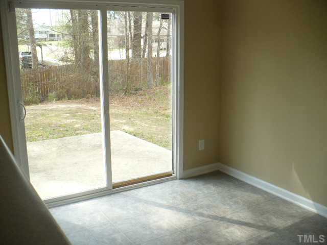 2920 Smooth Stone Trail Raleigh, NC 27610 - Photo 7 of 20