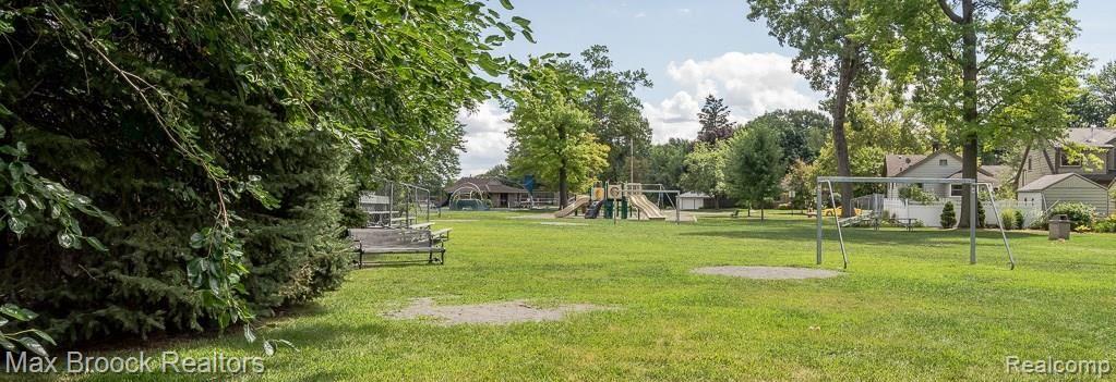 26 Ridge Road Pleasant Ridge, MI 48069 - Photo 29 of 30