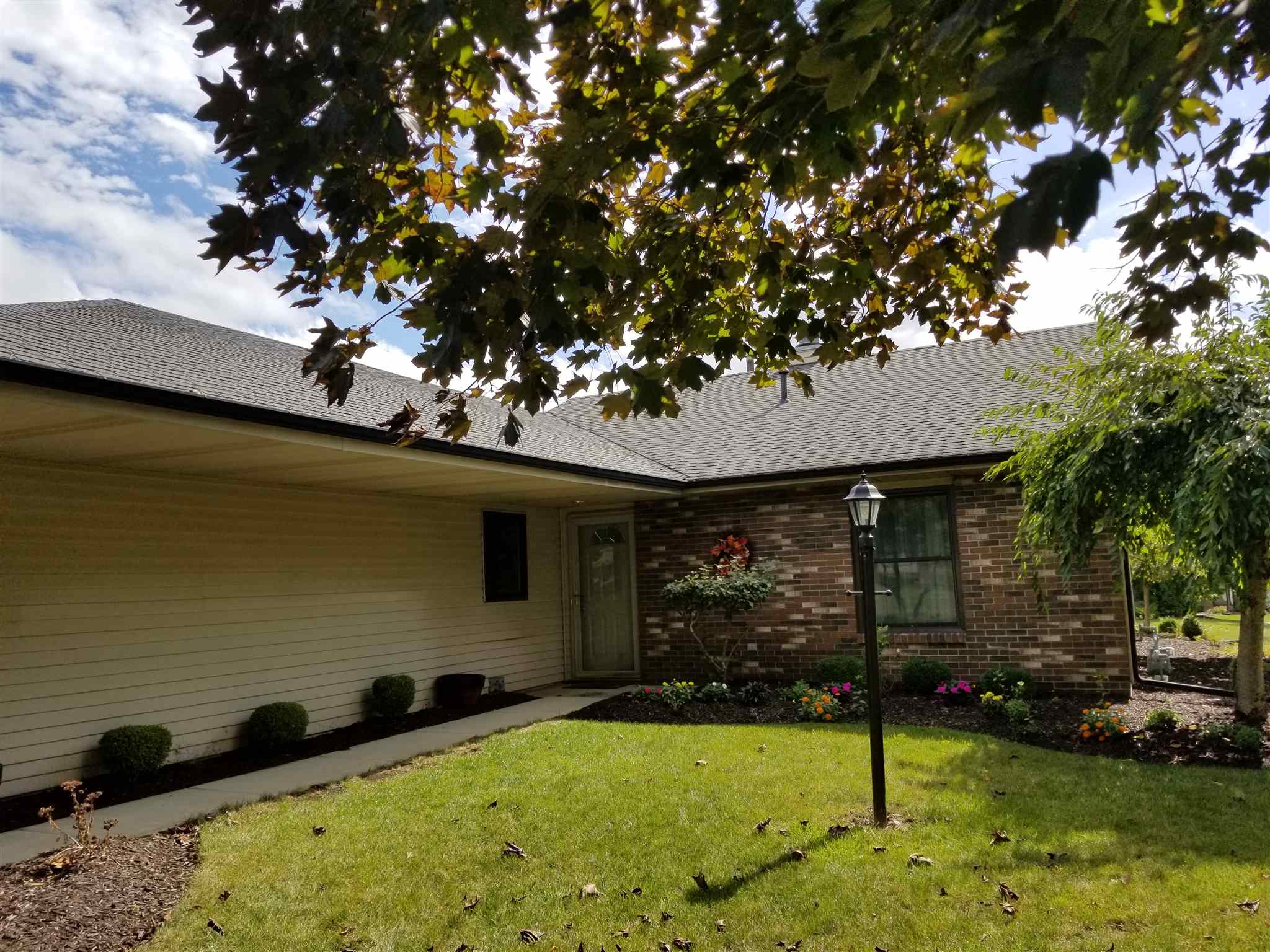 2711 Ridge Valley Drive Fort Wayne, IN 46804 - Photo 2 of 27 Gallery Image 2