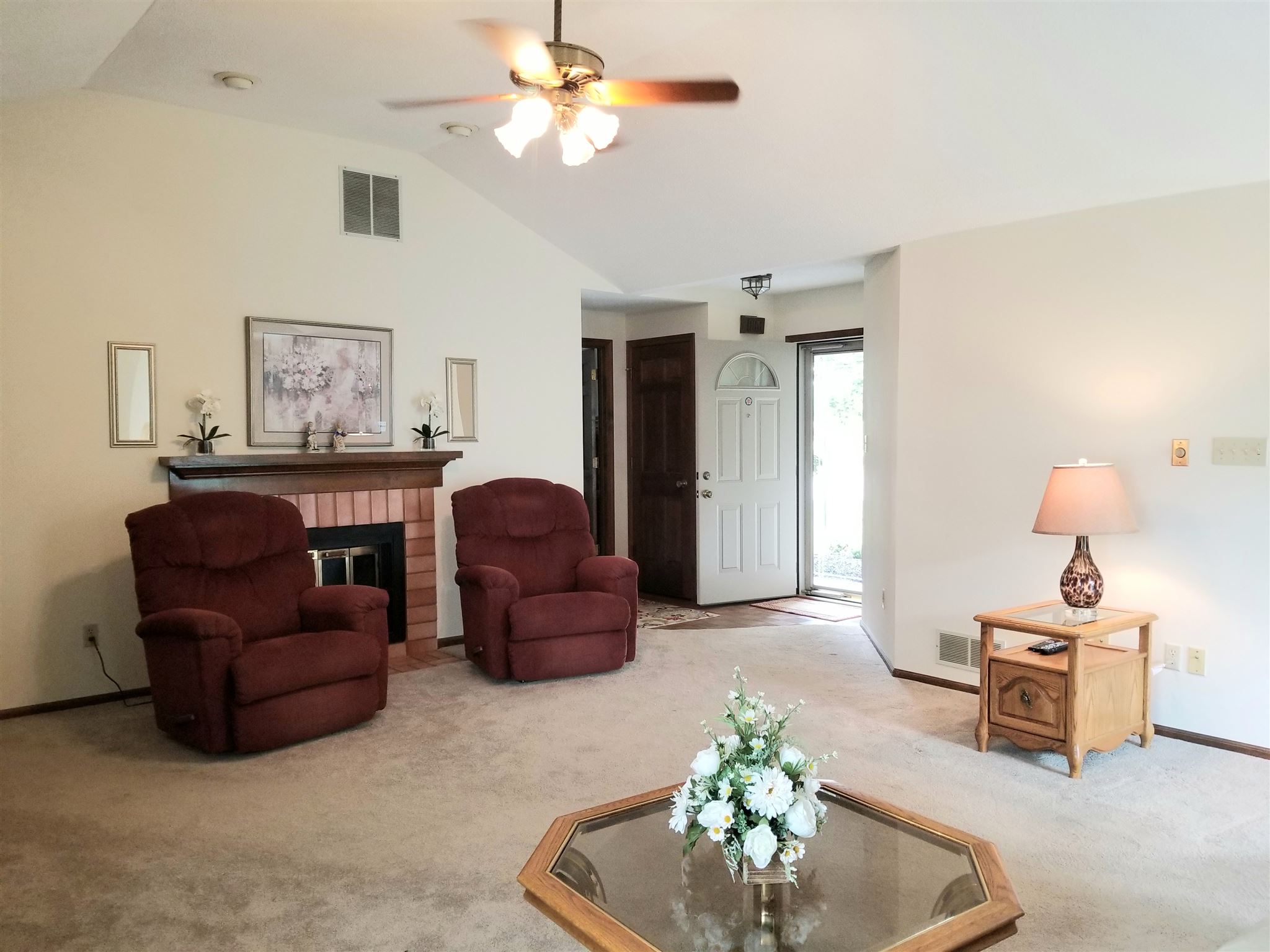 2711 Ridge Valley Drive Fort Wayne, IN 46804 - Photo 4 of 27 Gallery Image 4