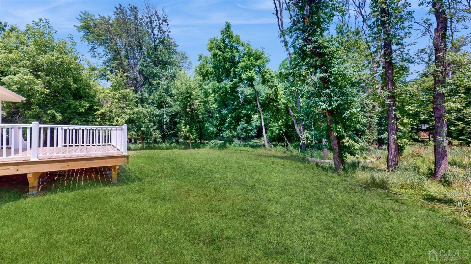 73 Warrenville Road Middlesex, NJ 08846 - Photo 25 of 28