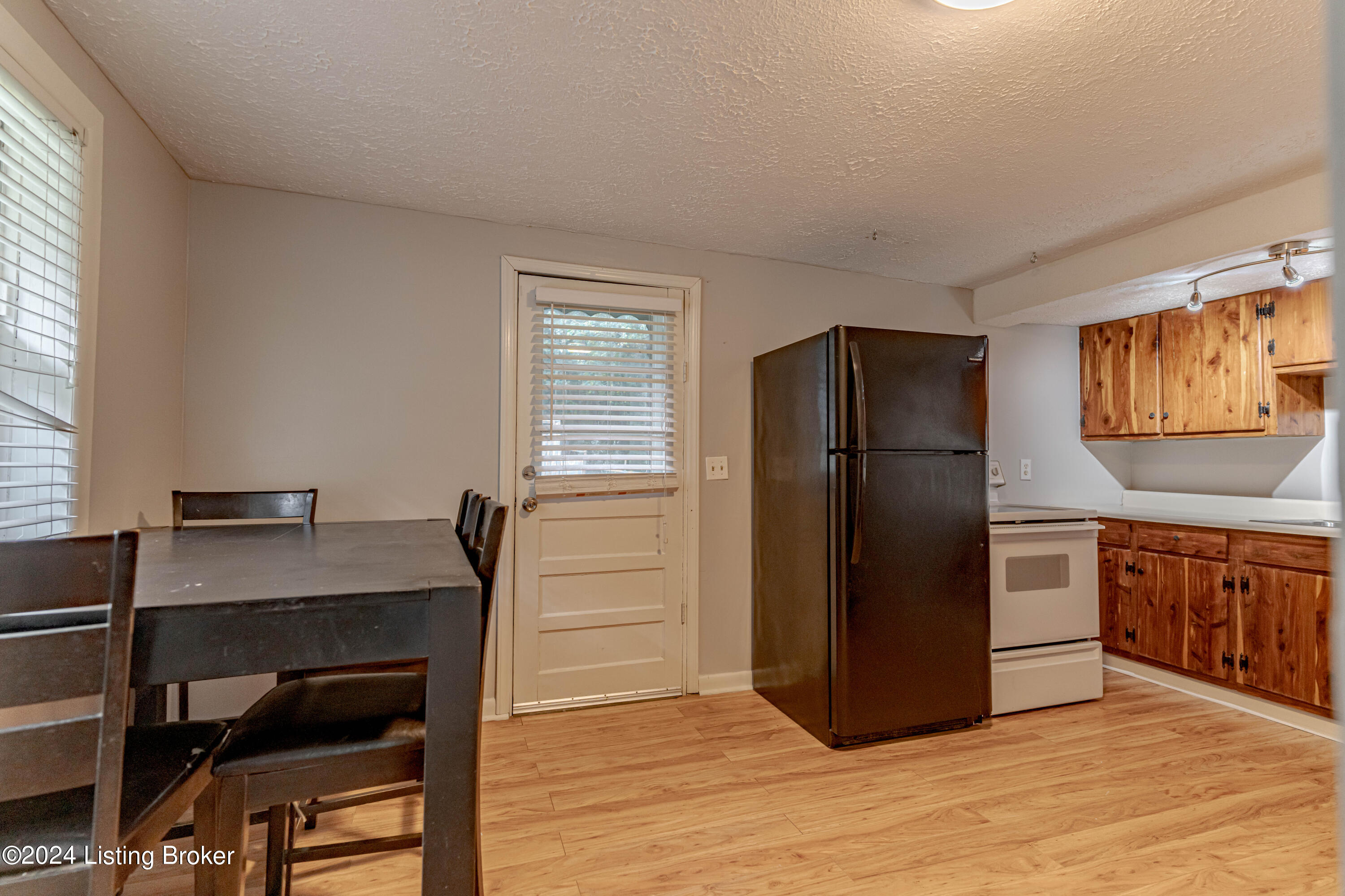 1145 Castleman Branch Road Shepherdsville, KY 40165 - Photo 24 of 43 DSC02765