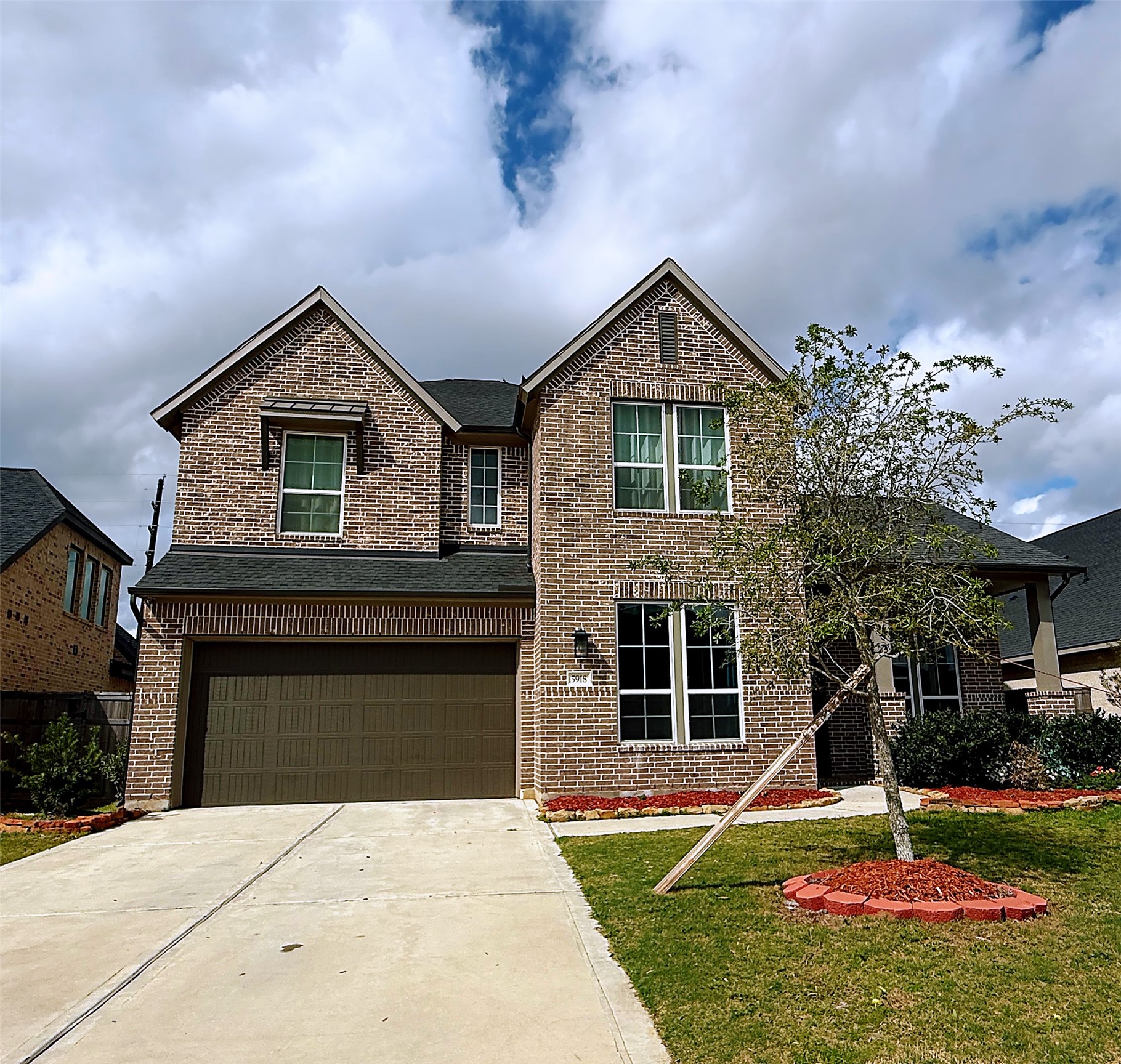 5918 Emerald Ranch Lane Fulshear, TX 77441 - Photo 2 of 25