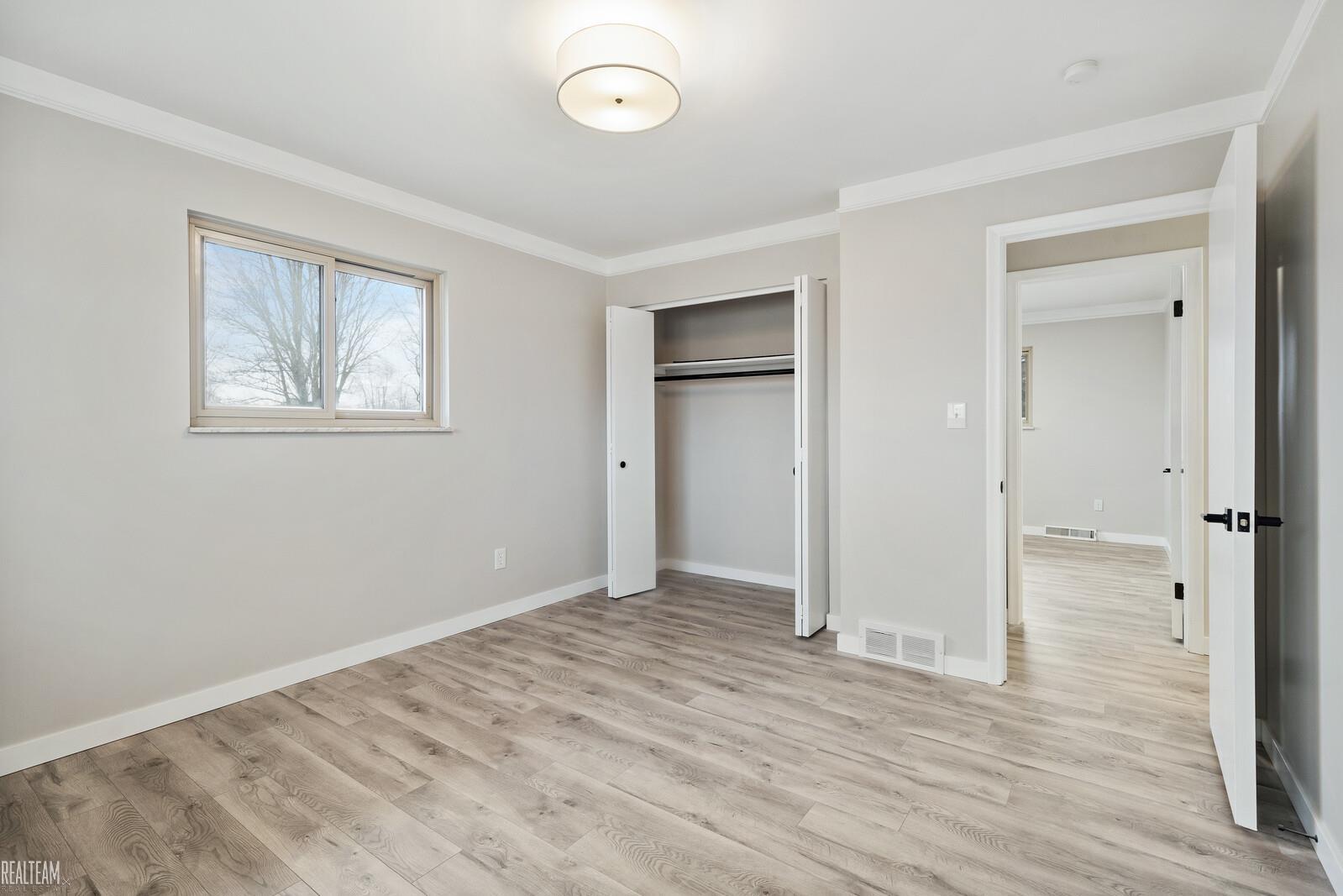 56301 Omo Road Macomb, MI 48042 - Photo 21 of 47