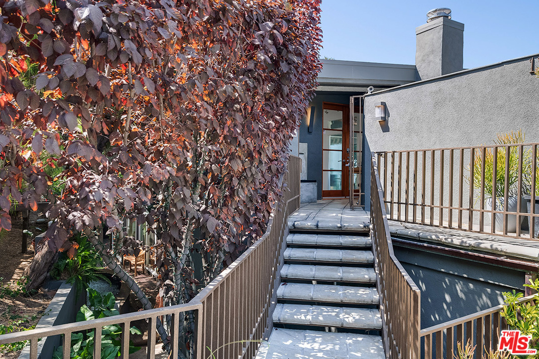 11458 Laurelcrest Road Studio City, CA 91604 - Photo 6 of 30 a view of entryway with stairs
