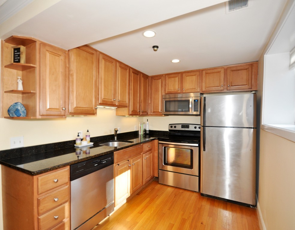 368 Great Road, Unit 1 Acton, MA 01720 - Photo 6 of 33 Gallery Image 6
