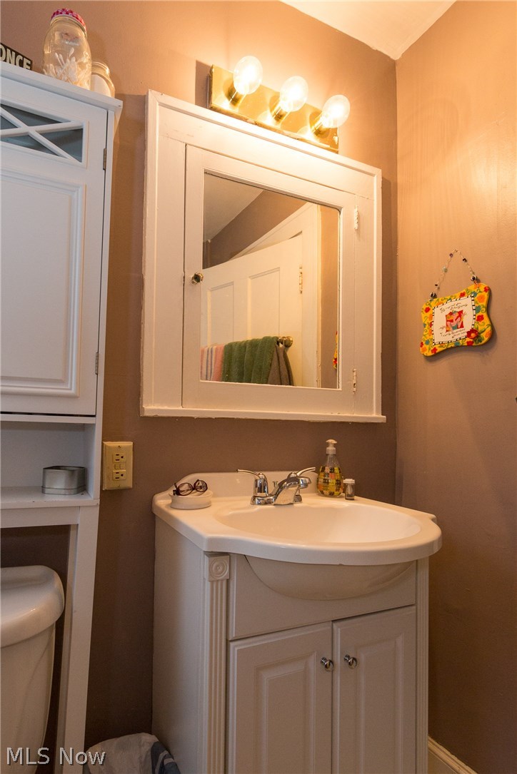 3383 Clarendon Road Cleveland, OH 44118 - Photo 26 of 33 Gallery Image 26