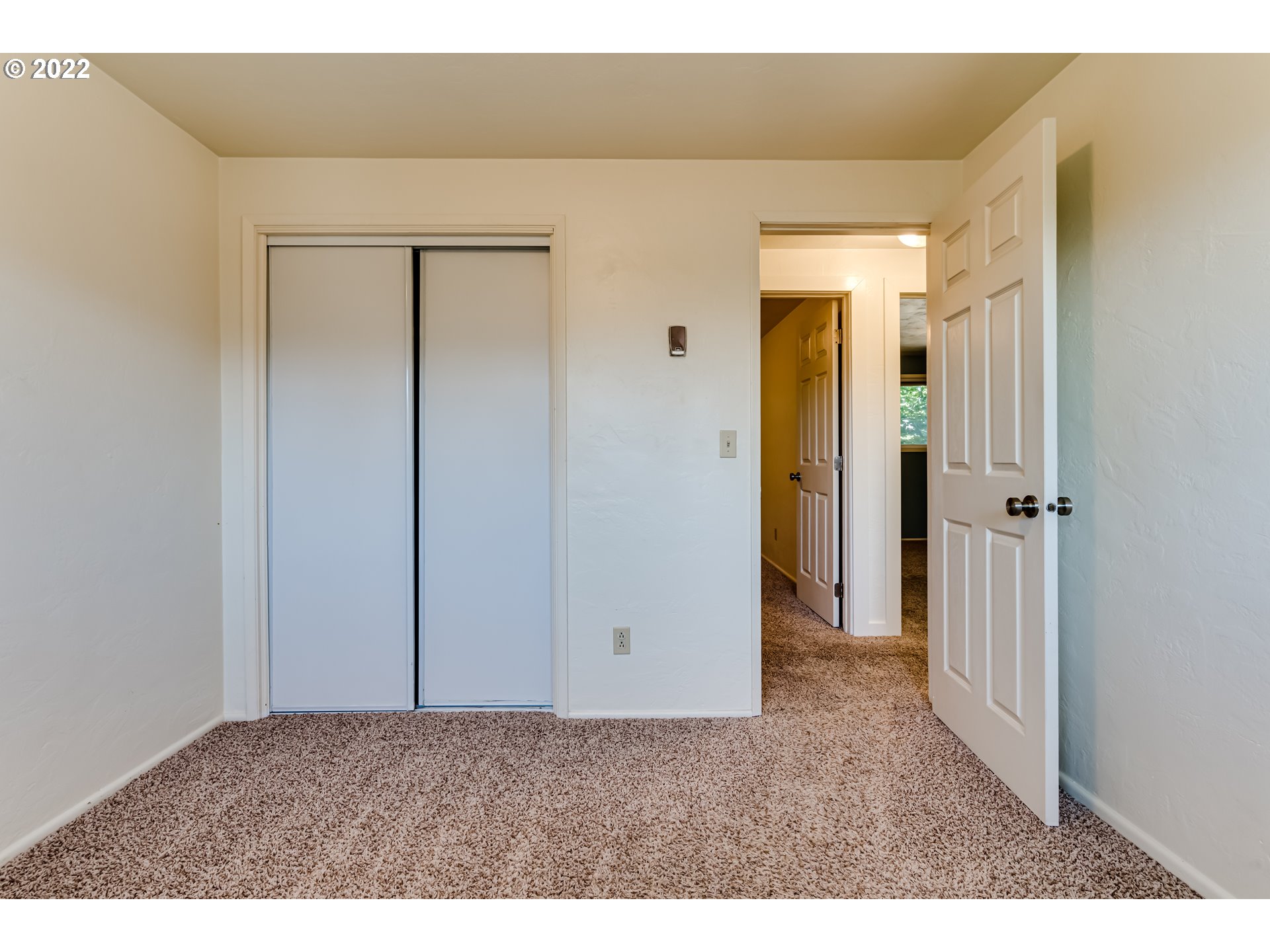 925 Olympic Street Springfield, OR 97477 - Photo 23 of 32