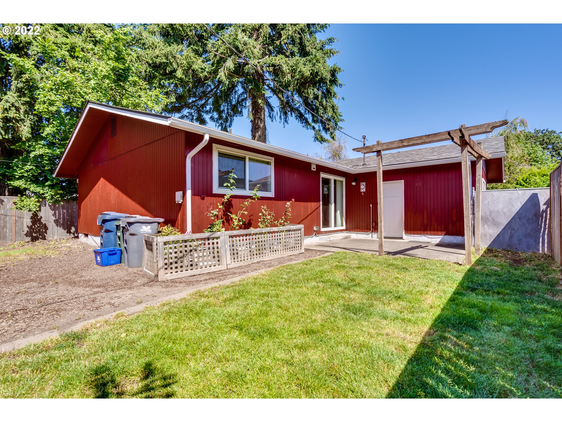 925 Olympic Street Springfield, OR 97477 - Photo 26 of 32