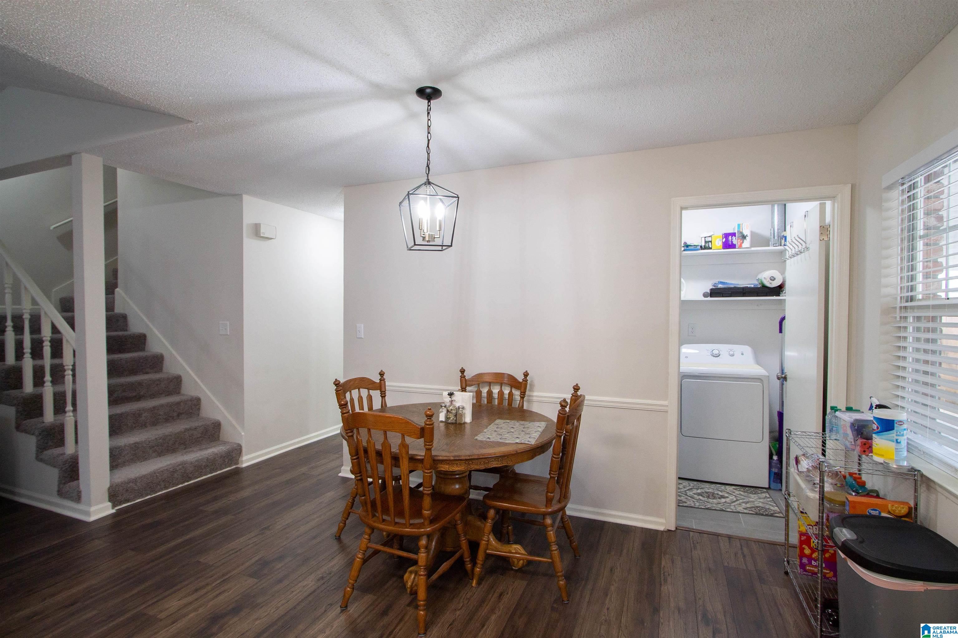 1822 Oakleaf Lane Birmingham, AL 35215 - Photo 6 of 28