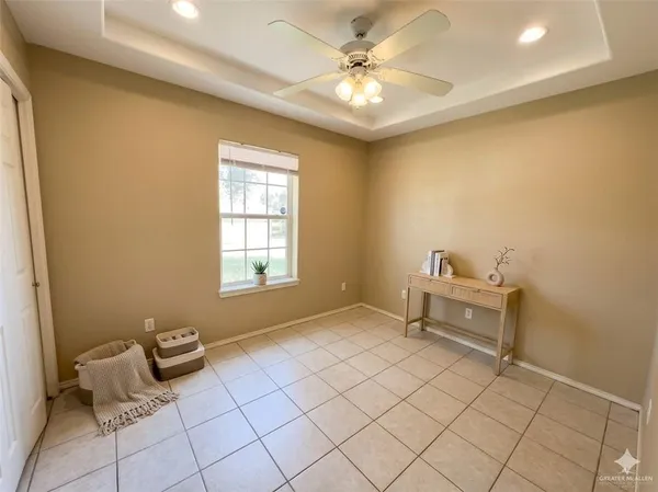 $800 | 604 South Logan Drive, Edinburg, TX 78539