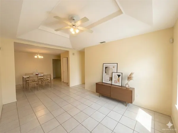 $800 | 604 South Logan Drive, Edinburg, TX 78539