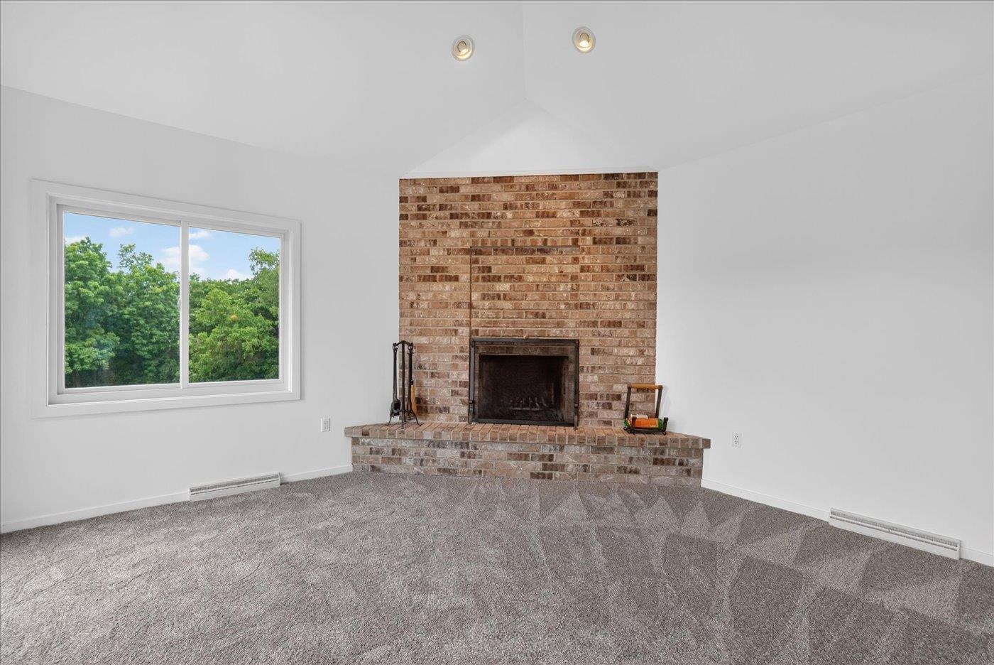 2161 County Rd Jg Mount Horeb, WI 53572 - Photo 13 of 86