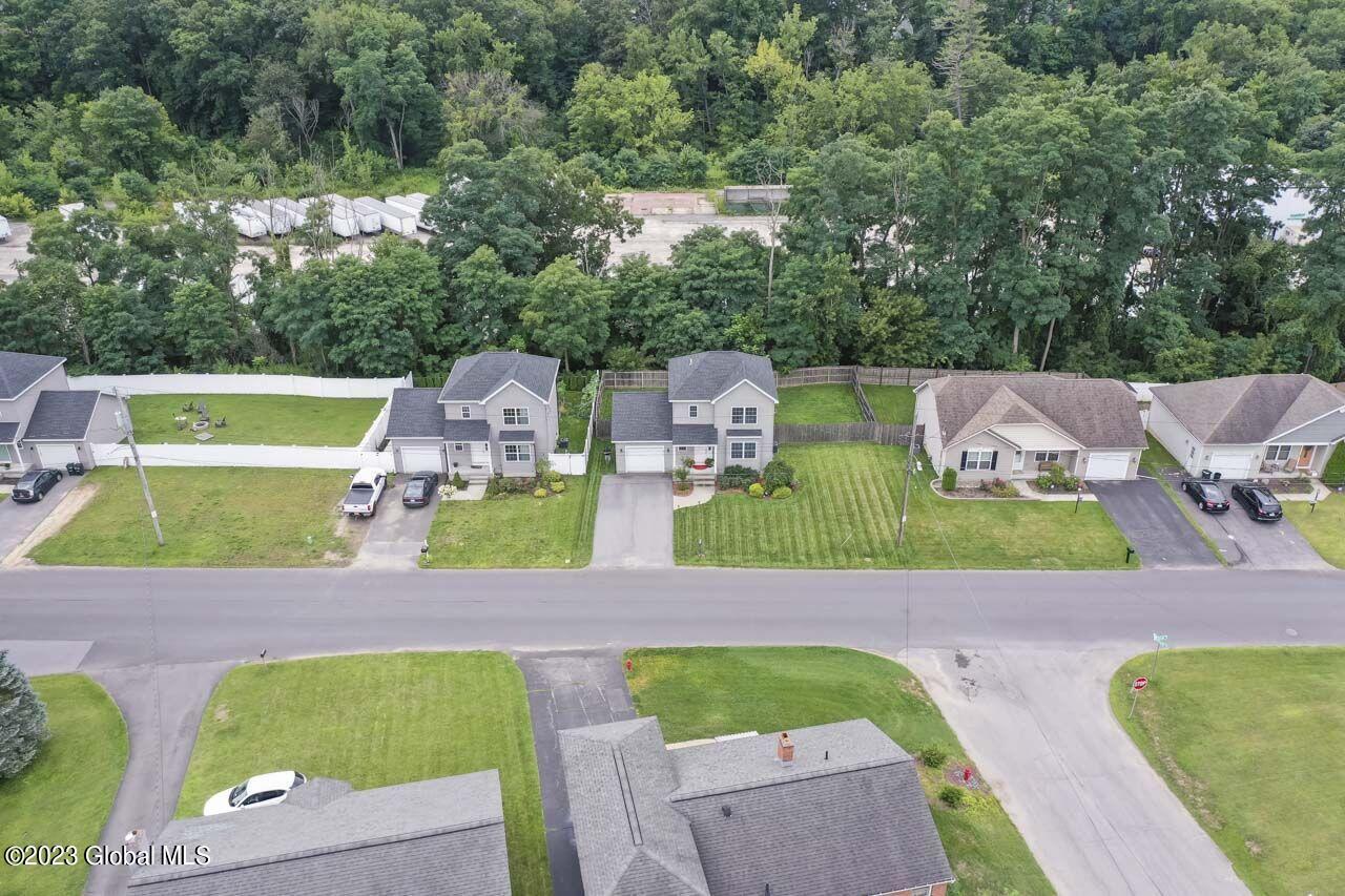 2852 Olean Street Schenectady, NY 12306 - Photo 2 of 40 2 2825 Olean st (36)