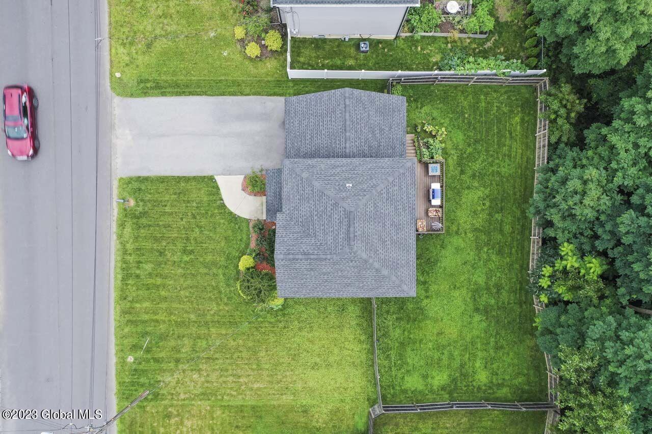 2852 Olean Street Schenectady, NY 12306 - Photo 37 of 40 2825 Olean st (34)