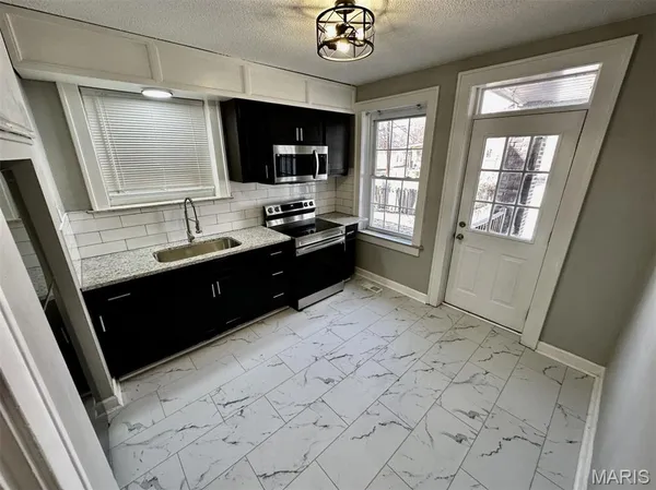 $339,000 | 5901 South Kingshighway Boulevard, St. Louis, MO 63109