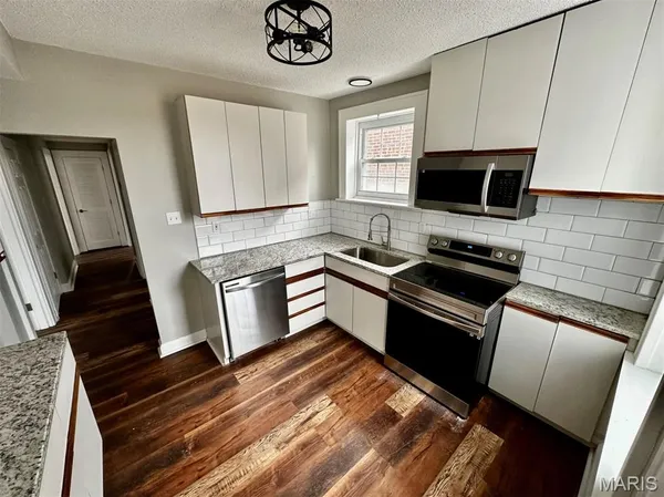 $339,000 | 5901 South Kingshighway Boulevard, St. Louis, MO 63109