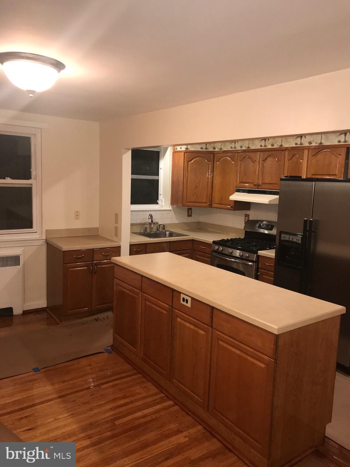 338 Maypole Road Upper Darby, PA 19082 - Photo 2 of 20