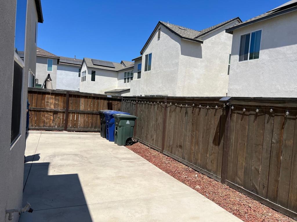 1767 Whitmore Loop Chula Vista, CA 91913 - Photo 27 of 31 Gallery Image 27