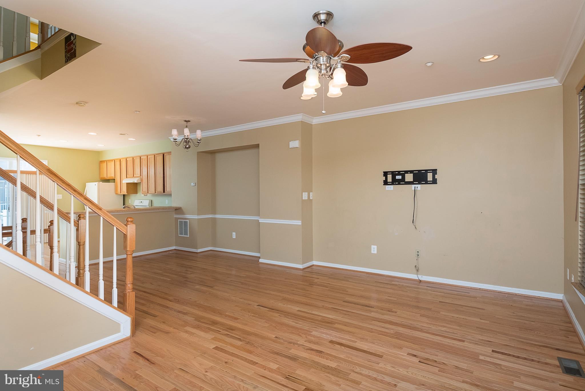 2636 Raptor Drive Odenton, MD 21113 - Photo 10 of 27 Living Room