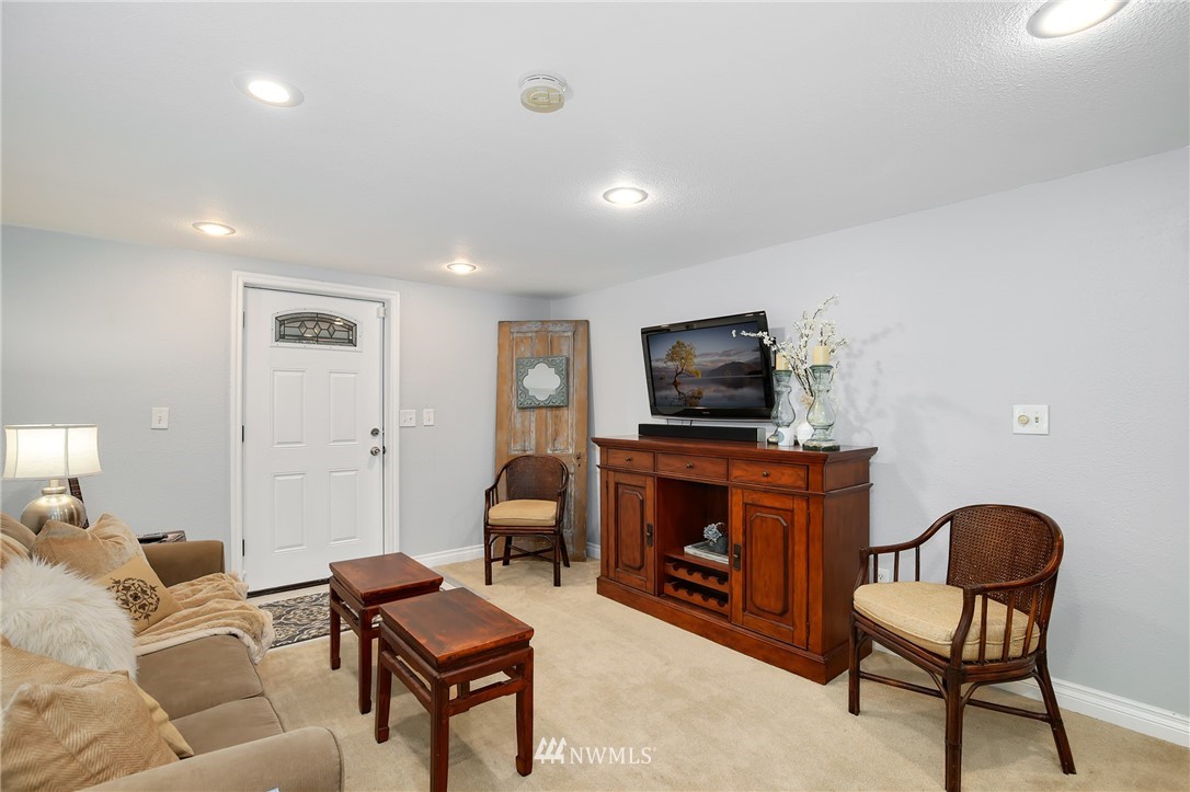 16046 Military Road South SeaTac, WA 98188 - Photo 13 of 24