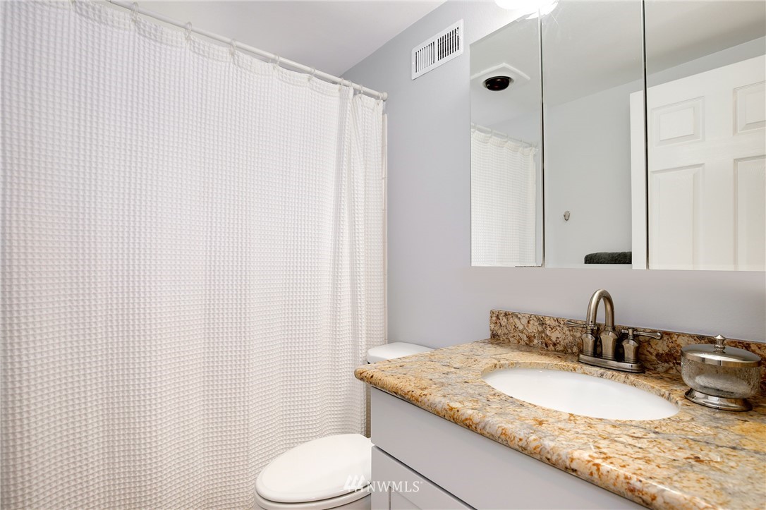 16046 Military Road South SeaTac, WA 98188 - Photo 16 of 24