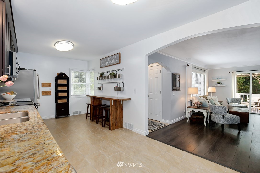 16046 Military Road South SeaTac, WA 98188 - Photo 6 of 24