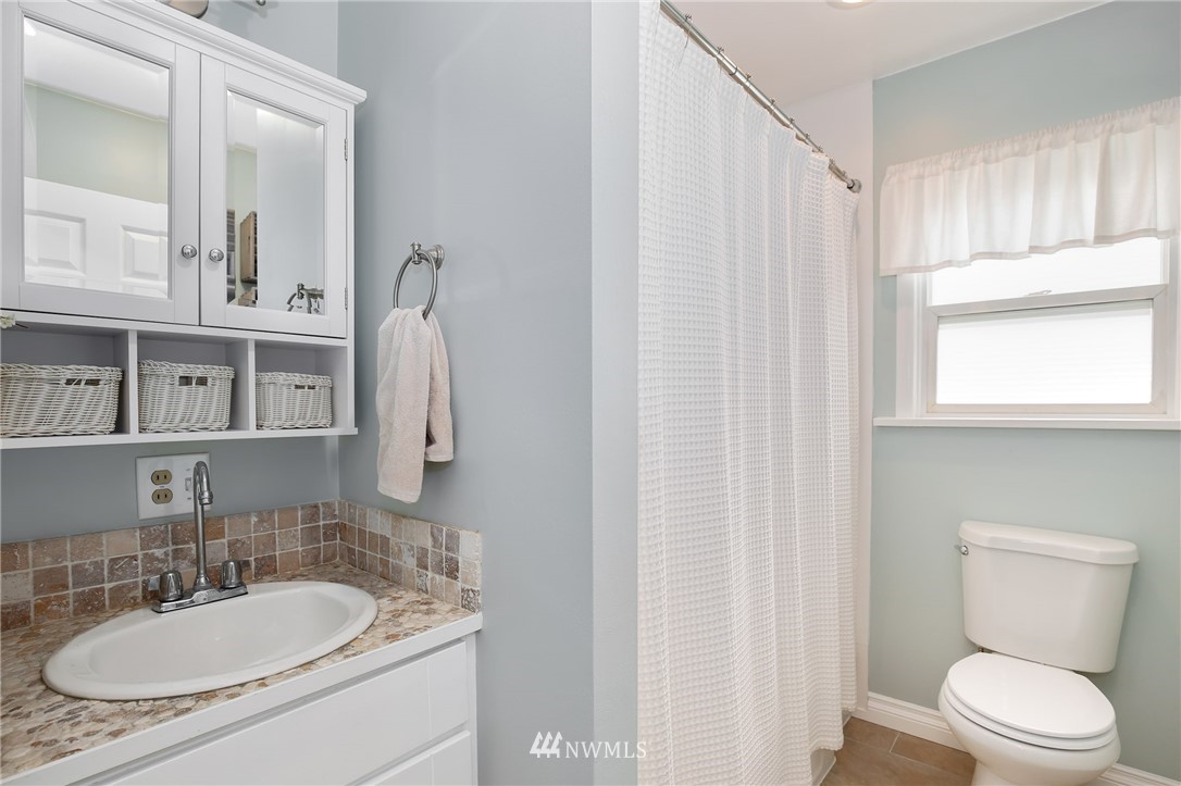 16046 Military Road South SeaTac, WA 98188 - Photo 10 of 24