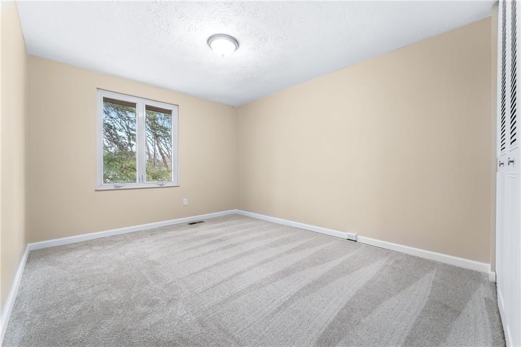 349 Ridge Point Circle Bridgeville, PA 15017 - Photo 15 of 25 Gallery Image 15