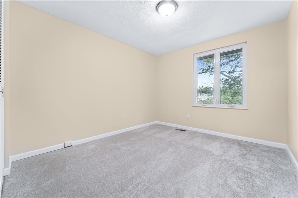 349 Ridge Point Circle Bridgeville, PA 15017 - Photo 17 of 25 Gallery Image 17