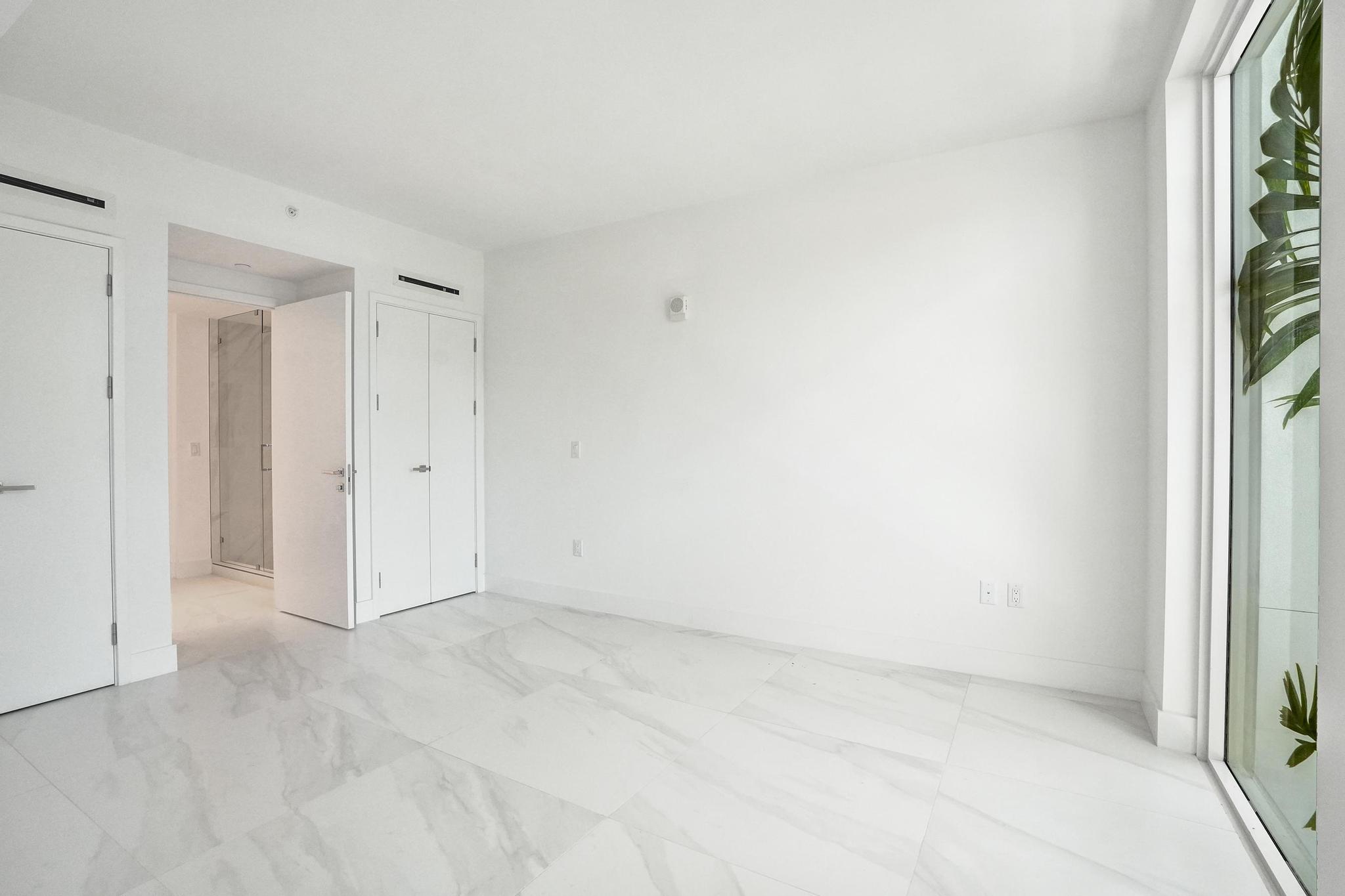 407 North Riverside Drive, Unit 303 Pompano Beach, FL 33062 - Photo 26 of 74 DSC06792
