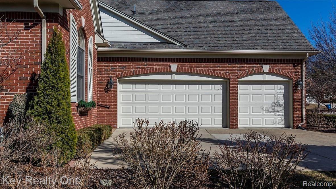 2790 Castlemartin Court Rochester, MI 48306 - Photo 59 of 64 004_65.jpg