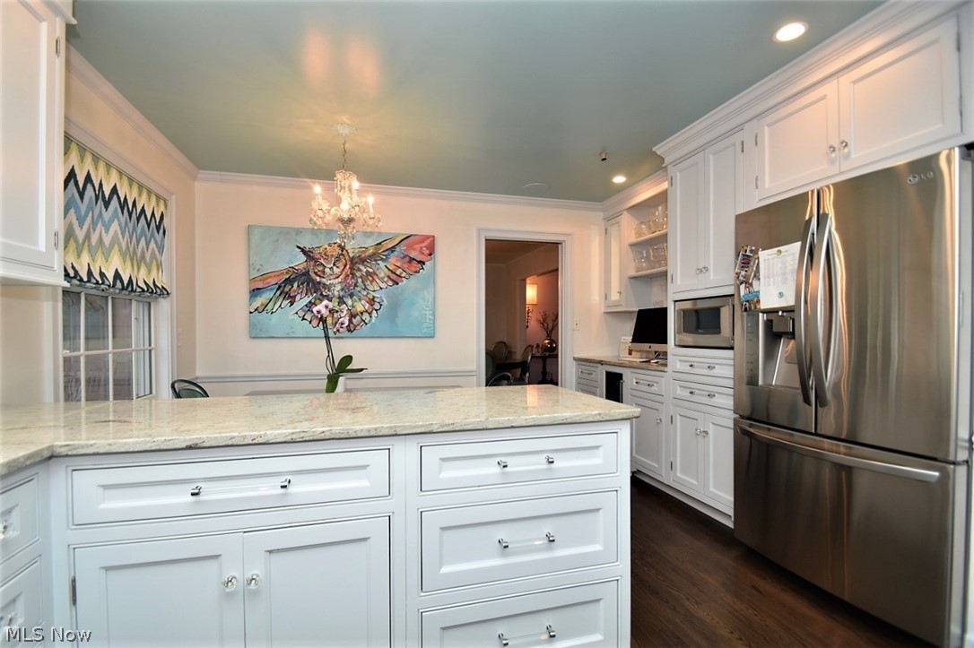 2711 Rochester Road Shaker Heights, OH 44122 - Photo 9 of 31 Gallery Image 9