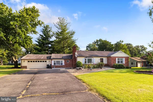 $3,500 | 5601 Dawes Avenue, Alexandria, VA 22311