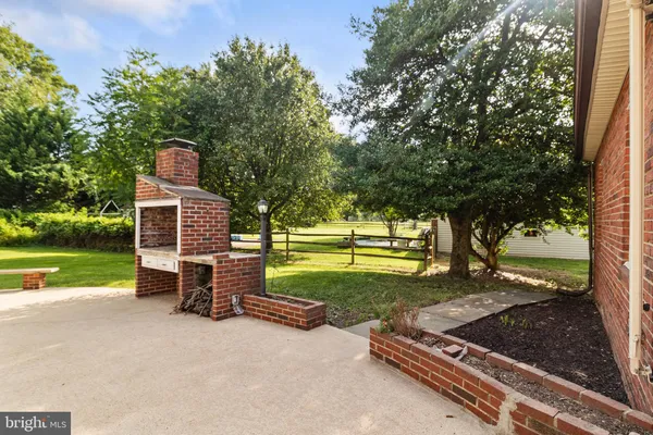$3,500 | 5601 Dawes Avenue, Alexandria, VA 22311