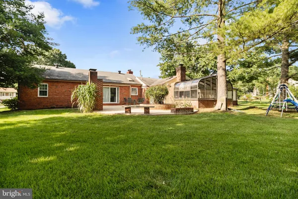 $3,500 | 5601 Dawes Avenue, Alexandria, VA 22311