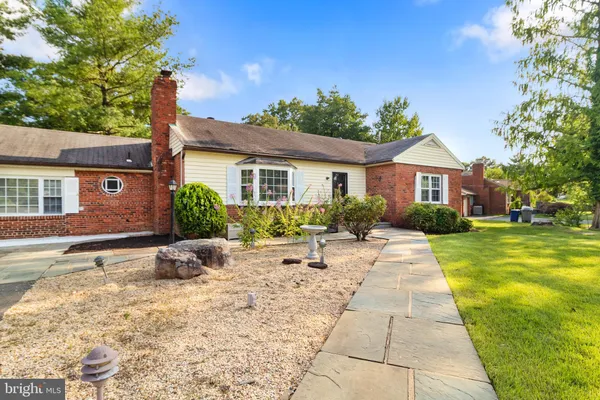 $3,500 | 5601 Dawes Avenue, Alexandria, VA 22311