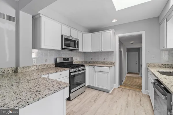 $3,500 | 5601 Dawes Avenue, Alexandria, VA 22311