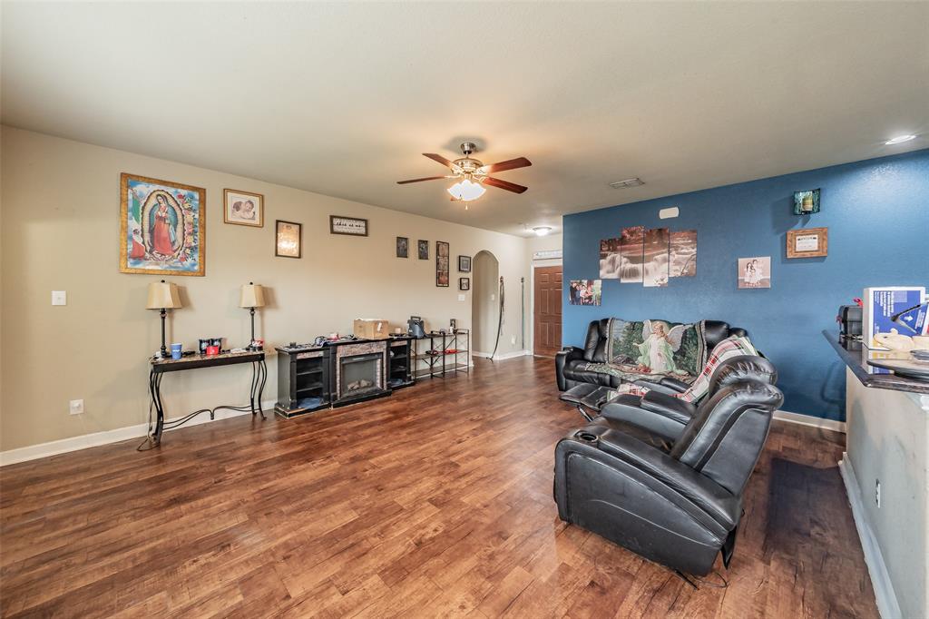 9133 St Barts Road Fort Worth, TX 76123 - Photo 11 of 32