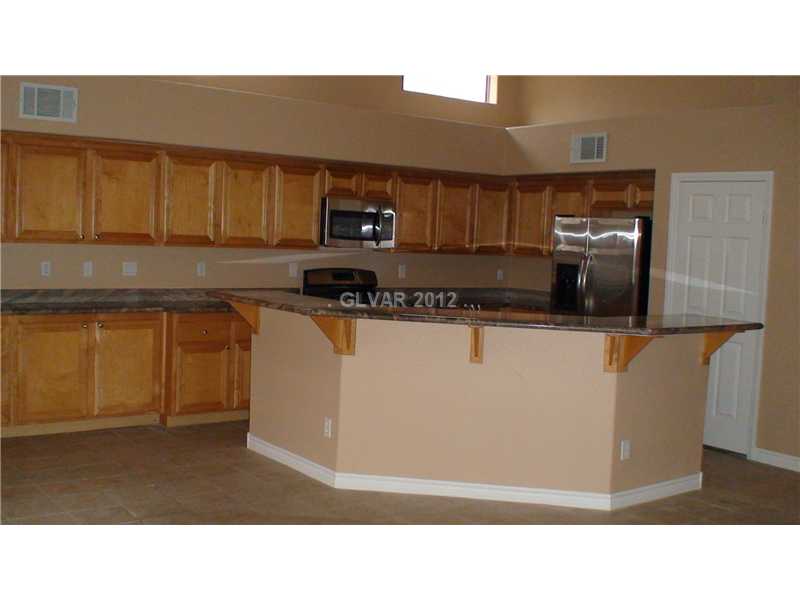1327 Autumn Wind Way Henderson, NV 89052 - Photo 4 of 16 Kitchen.