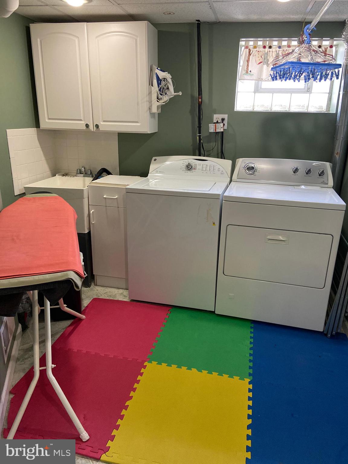 9757 Susan Road Philadelphia, PA 19115 - Photo 11 of 37 Laundry