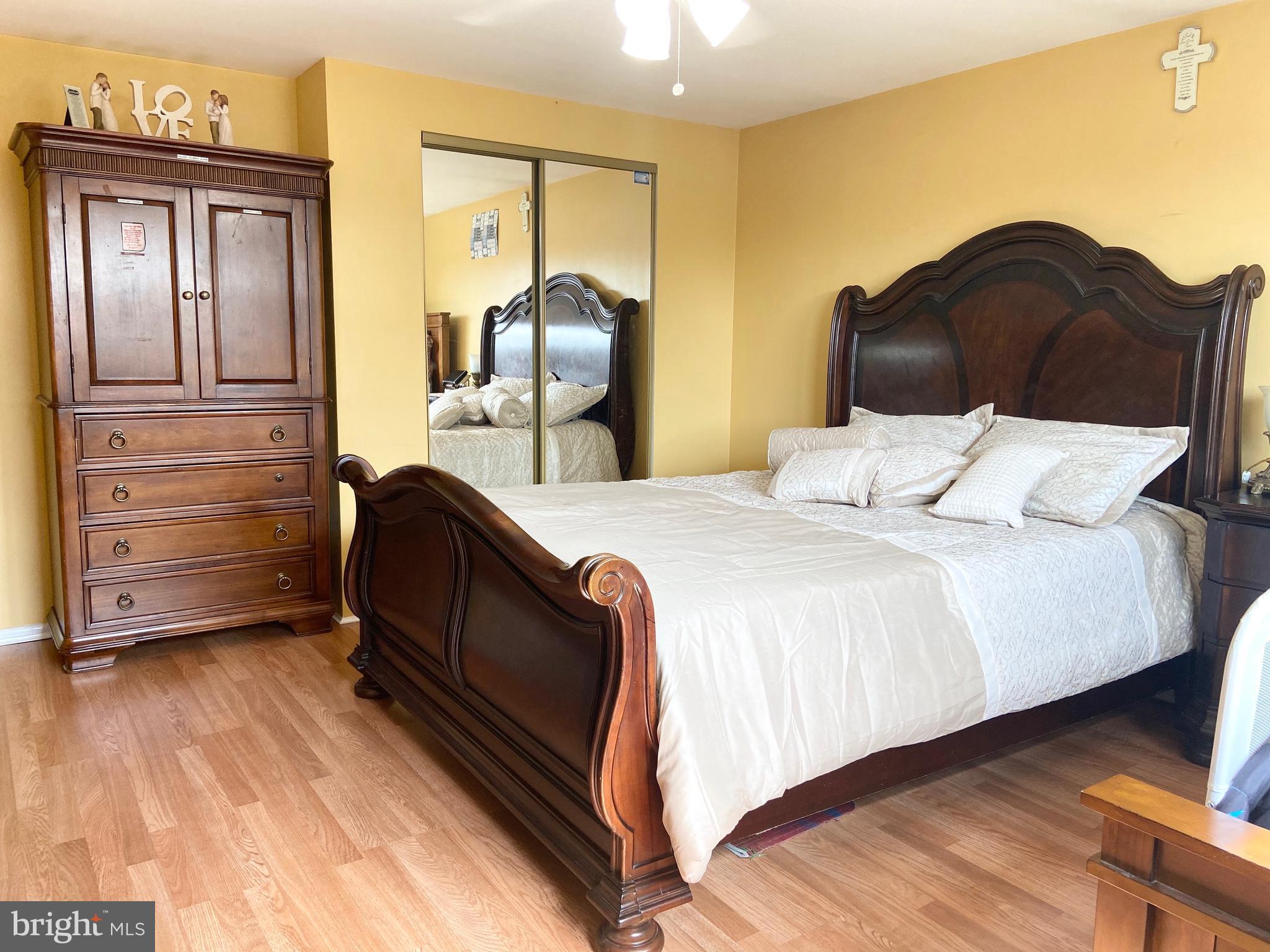 9757 Susan Road Philadelphia, PA 19115 - Photo 33 of 37 3rd Bed room