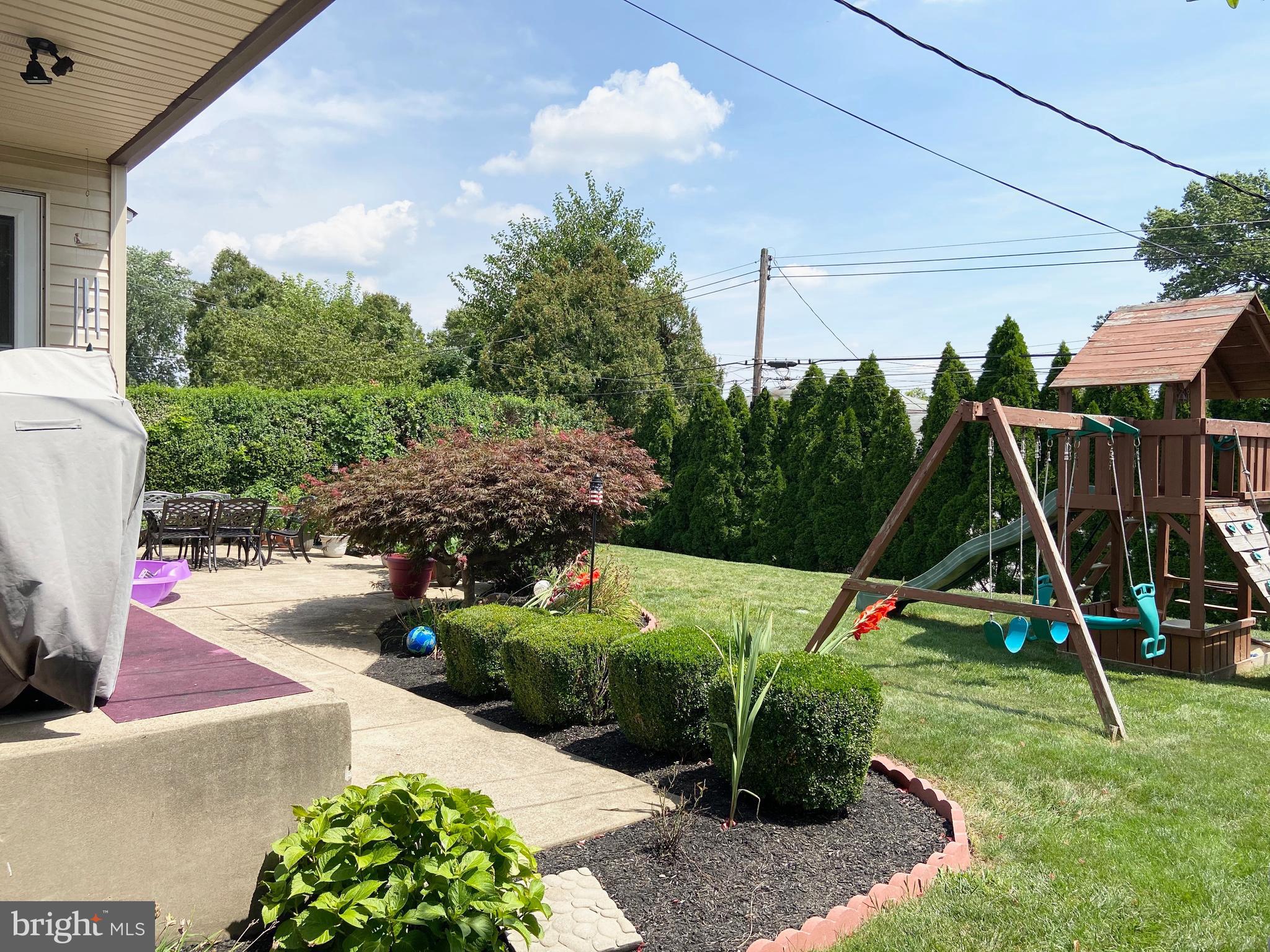 9757 Susan Road Philadelphia, PA 19115 - Photo 8 of 37