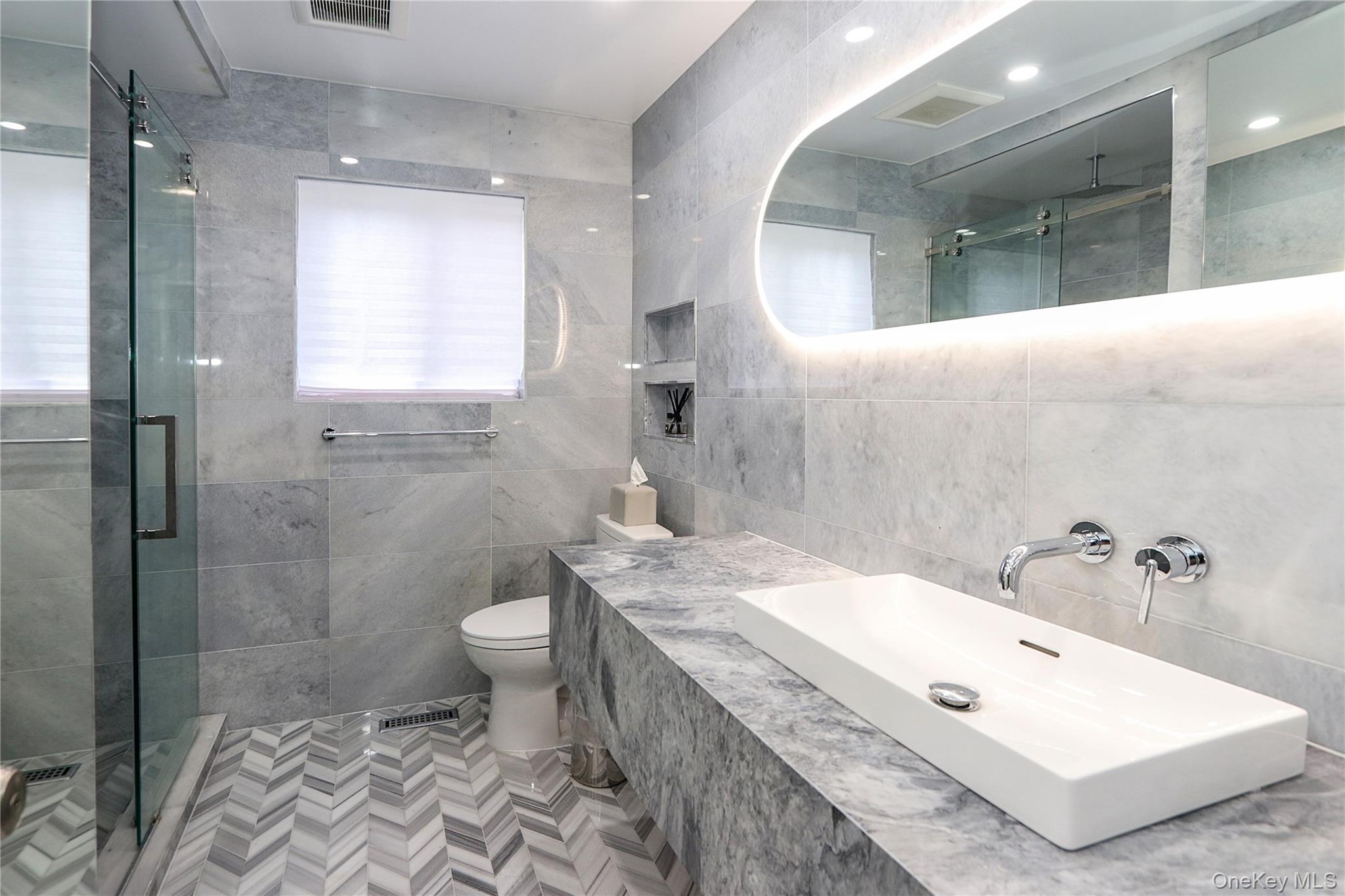 35 Old Pond Road Great Neck, NY 11023 - Photo 14 of 21