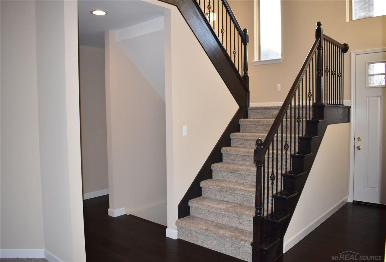 54750 Ridge Road New Baltimore, MI 48047 - Photo 3 of 25