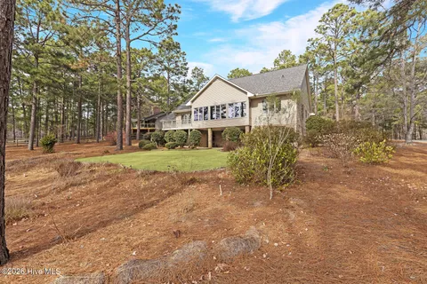 $515,000 | 253 Devonshire Avenue West, West End, NC 27376